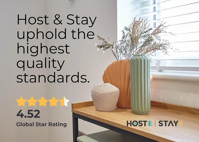 Host & - Simon Howe بيت للعطل *